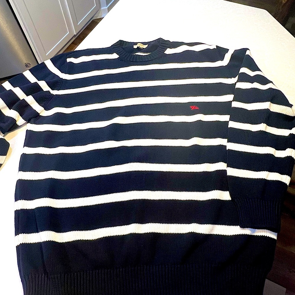Burberry men’s XL sweater. Like new condition.